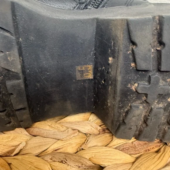 Steve Madden Black Combat Boots leather platform, lace up Moto biker - Picture 5 of 5